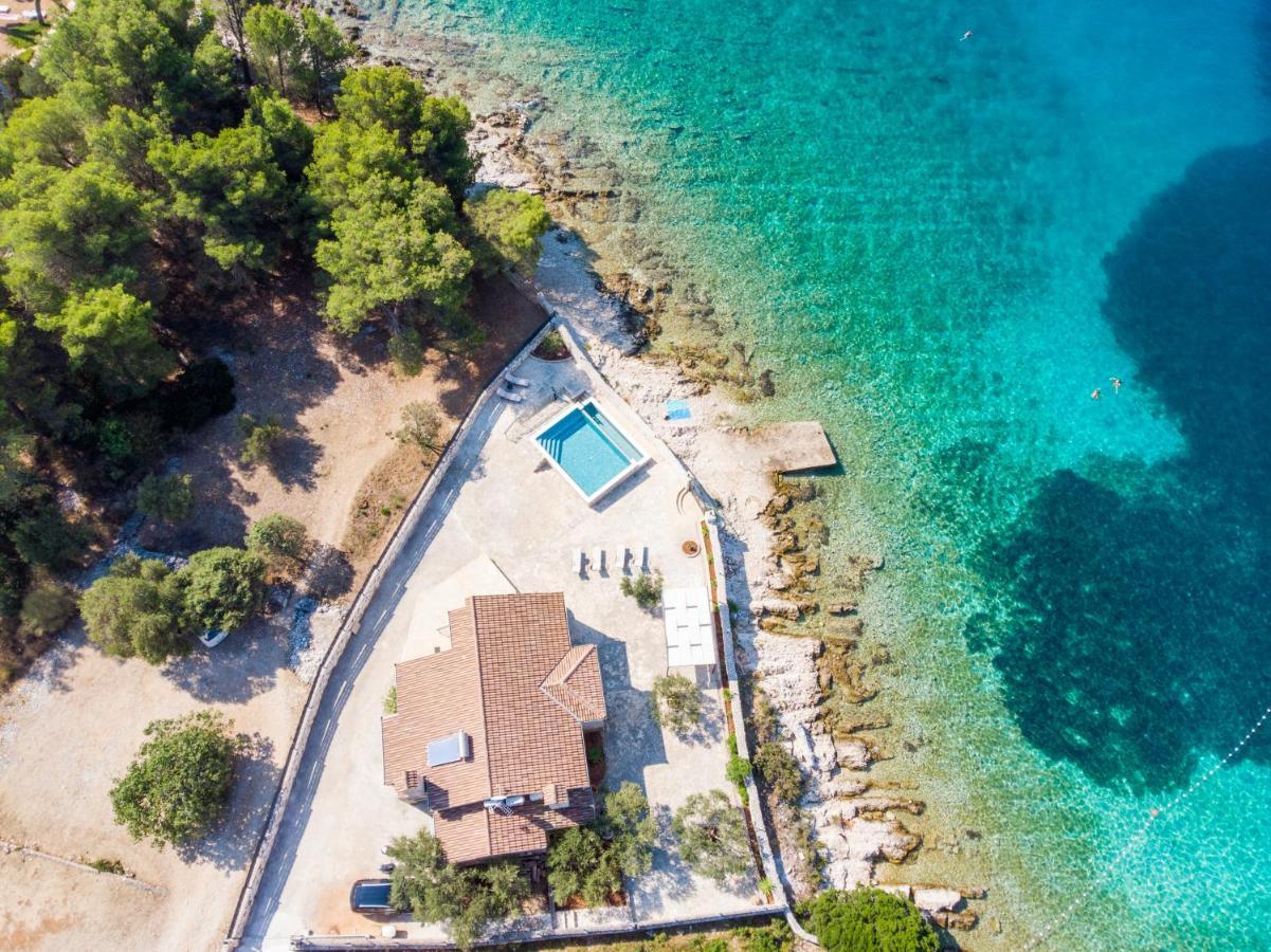 Villa Rudini With Heated Pool Okrug Gornji Ngoại thất bức ảnh